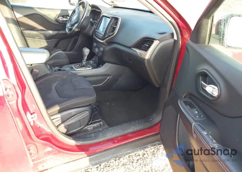 2015 Jeep Cherokee Latitude z USA, uszkodzony, nr VIN 1C4PJMCB2FW564626